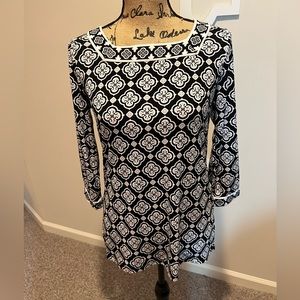 Magnolia Grace Black & White Tunic Size Small